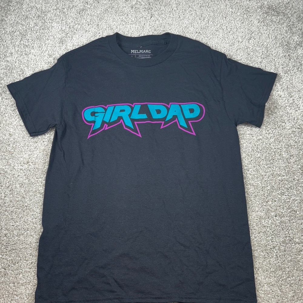 Melmarc Black 'Girl‎ Dad' Graphic T-Shirt men's size small NWOT